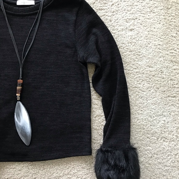 Black Long Sleeve Faux Fur Trim Top - Picture 4 of 7